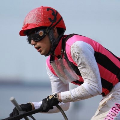 園田競馬で騎手やってます。 高校野球好き騎手。園田のかみじょうたけし。