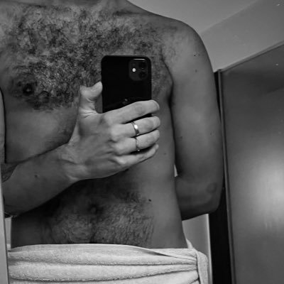 kinkyandhairy's profile picture. Adult content 21+ | Feel free to dm me 😏 | Horny 24/7