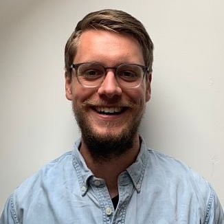 Blue and Environmental Humanities researcher working on the cultural dimensions of coastal and marine change. Based at @iCRAGcentre and @UCDEarth