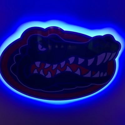 Sports handicapper! Veteran at breaking down the numbers and giving you the best chance at winning! GET THIS WEEKEND FREE!! DM ME! DraftKings sportsbook !
