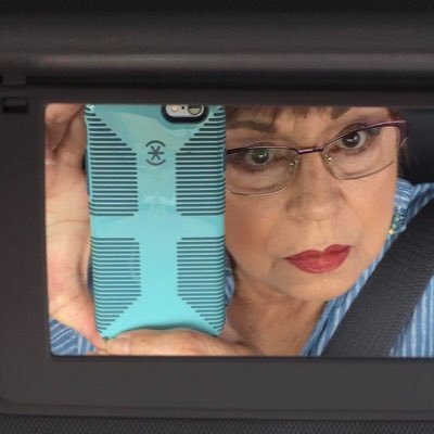 earthmom,sarcastic,loving and kind,🤩young at heart,proud democrat,💙💙💙♏️✝️✡️🌊🏳️🌈🇺🇸🇺🇦 🇵🇷 no DMs. I fight for human rights,veterans and children.