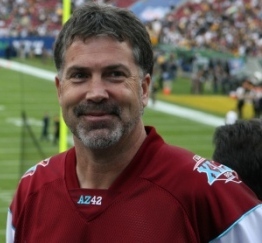 U_biquitous's profile picture. 