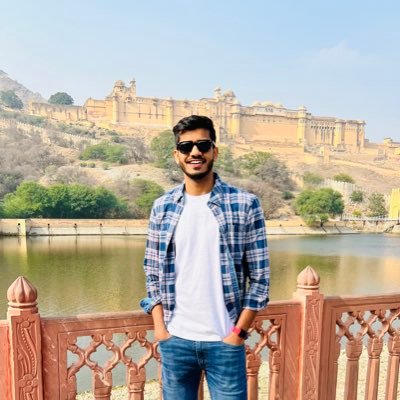 veechincholkar's profile picture. Tall, dark and smart.. 😎