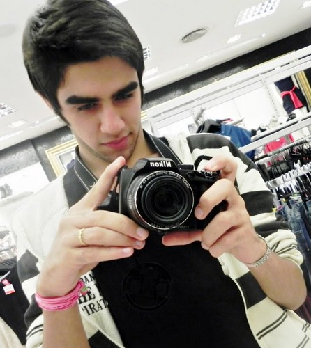 FCO criado para o lindo @RenanHawlynson se você também ama o renan então follow me DONAS: @_RaawrBia e @MariCarridy