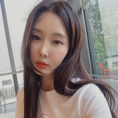 meosi8's profile picture. 