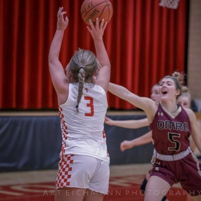 Lourdes Academy high school 25’ | Wisconsin Blizzard 🏀