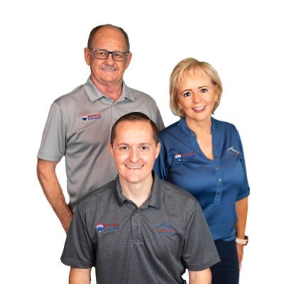 Tom & Janet Clayton founded Team Clayton in 2002. Dedicated to results, we've helped thousands buy and sell homes in AZ. Brokered by @REMAXprosAZ #PHX #AZLiving