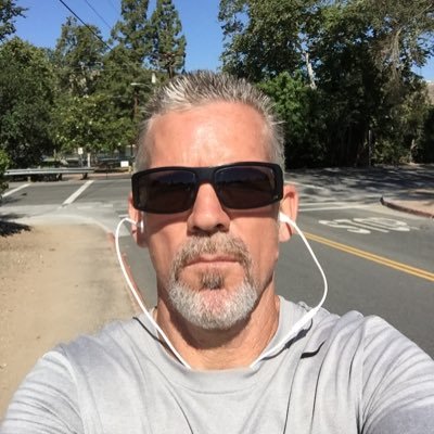 JaysonKamoss's profile picture. Retired.