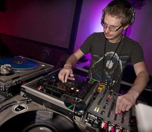 jmo865's profile picture. 