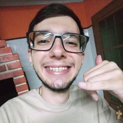 Palmeirense, gamer, ilustrador e estudante de Administração e Arquivologia. Apaixonado por futebol e games. Aqui a opinião corre solta, o respeito também.