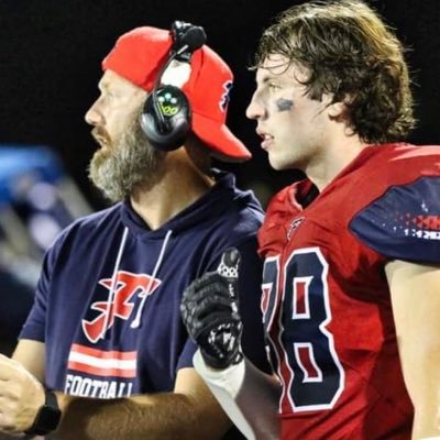 Science Teacher, Football Coach, and Head Boys Track Coach at @fhspatriots. Kristin's husband, Evelynn’s father