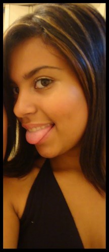 - Não ligo que me olhem da cabeça aos pés ..porque nunca farão minha cabeça e nunca chegarão aos meus pés - * BOB MARLEY*