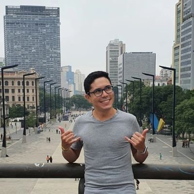 jhunufernandes's profile picture. nothing to see here plz disperse