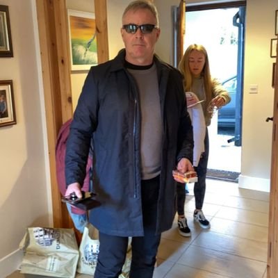 Film, VW Camper, Fiction, QPR, Triathlons, Bowie, Vinyl, Goats. Studying Health & Wellbeing @UCC/MTU Cork, Coach @DeelySport, Teach @KerryETB, from Wexford.