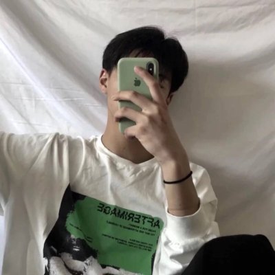 LoisMorrisx's profile picture. 1000 Nfts