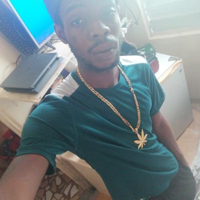 Twitch 🇰🇳💚 GETTHEWEED869 💚🥇🎁 Subs An Views ? Likes Kinda https://t.co/Mvfza5nJjs Yuh On 🥫 @Trunoom 🎁. 😮🖤 Clips ? 😵😵 #GTW 💨👌💨👌💨 🖤 Single🖤😢