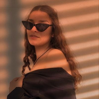 não sou benfiquista de coração porque esse um dia para sou benfiquista de alma porque essa é eterna❤️🤍🦅
Insta:inesaraujo_05