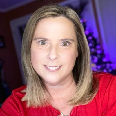 Educator, wife, mom with a passion for learning, reading, and all things IT