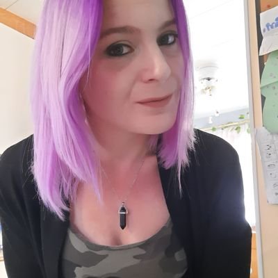Mother of 4💜💙💙💜

Freelance Writer