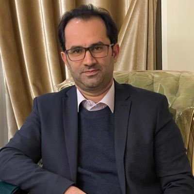 وکیل دادگستری،معلم حقوق،رئیس کانون وکلای دادگستری مرکز
