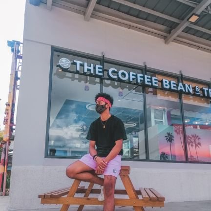 jdomingo01's profile picture. Keep smiling 💯