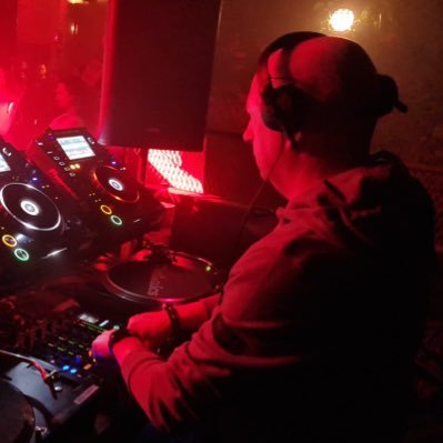 Essex based DJ/Producer - Uplifting - Deep - Jacking - Tech House - House Addix Recordings - House Me Up Records - Onto The Groove