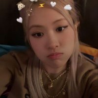 isim (@rosienteddybear) 's Twitter Profile