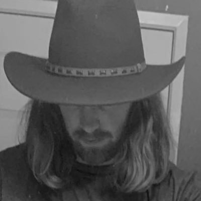 ericcrouse_'s profile picture. 