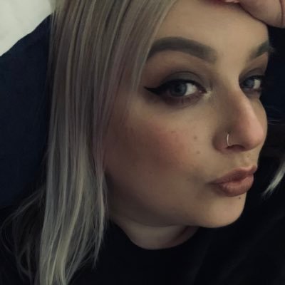 Adrianne_xx's profile picture. 📍Edinburgh via Essex 🌈☁️🪴🐚🕊️♐️