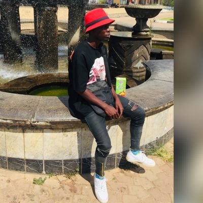 Live Laugh Love
Fashion passion
instagram as@_mr_yellowyellow