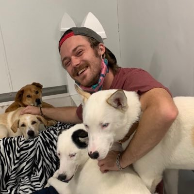 Aspiring screenwriter with a knack for slice of life comedy. This product may contain chemicals that are habit forming. Old Tw account was deleted.