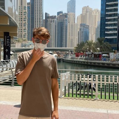 ricardofsdomene's profile picture. React Developer - Currently building FinancialCo app.