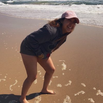 alyvass's profile picture. 