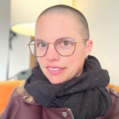 Transitioning to #Tech from Academia/Music. Freelance #Copywriter. Writer for the @OKGazette. Learning to #Code. My music: Quantum Calm. Nonbinary (they/she).