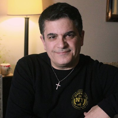stevenderosa's profile picture. Writer. Film studies prof. Hitchcock scholar. Contributing writer to the WGA Awards. Home brewer.