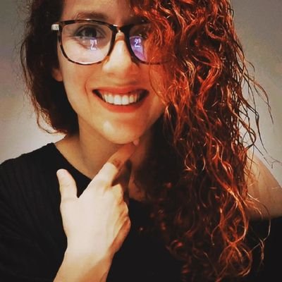 Estudiante de ing. Comercial, amante del padel...Cinefila
