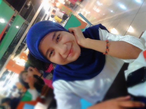 When life gives you a hundred reasons to cry, show life that you have a thousand reasons to smile