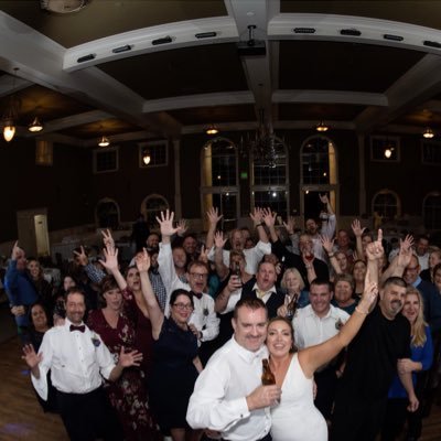 _mrs_beattie's profile picture. mrs. @redcatrob • viv’s mommy • cat lady • fry connoisseur