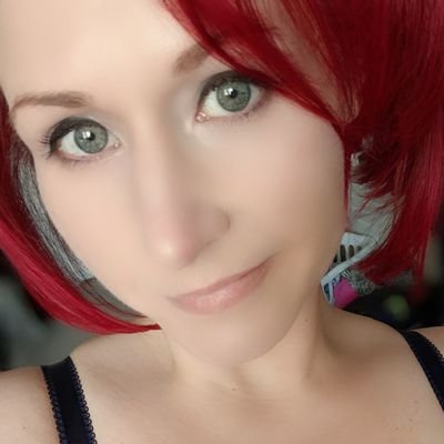 RedheadRefined Profile Picture