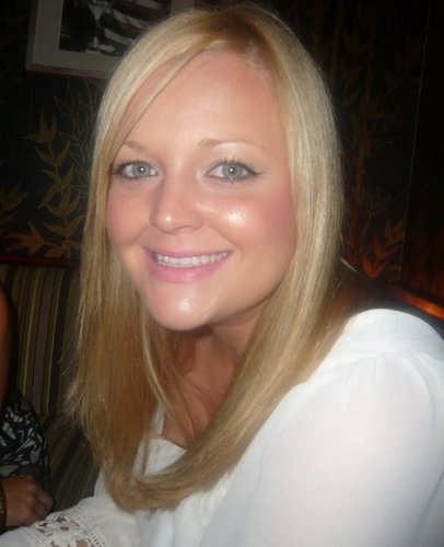 CherylWhite82's profile picture. Regular girl living the 9 to 5 who dreams of a life of scuba diving, bodyboarding and sipping caipirinhas on the beach......