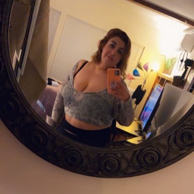 BeeHappiii1's profile picture. Cali woman, born and raised in NELA. MexICAN-American, proud of my roots.🌵🇲🇽🇺🇲Do what you L❤VE! 
L❤️VE what you do 🙌🏽👶🏽👧🏻🧒🏼👩🏽‍🍼🧑🏼👩🏽‍🏫