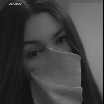 Esmanur10106591's profile picture. 