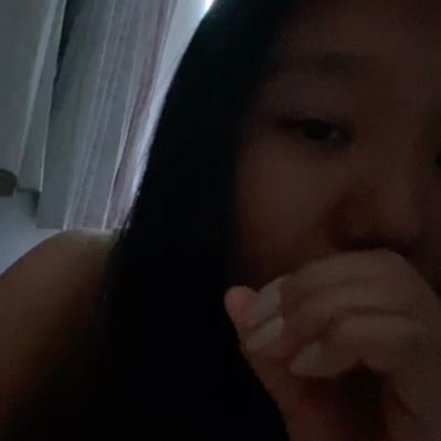 Isabelleb55's profile picture. .