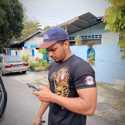 musacablaze's profile picture. johorean | ellinmusa