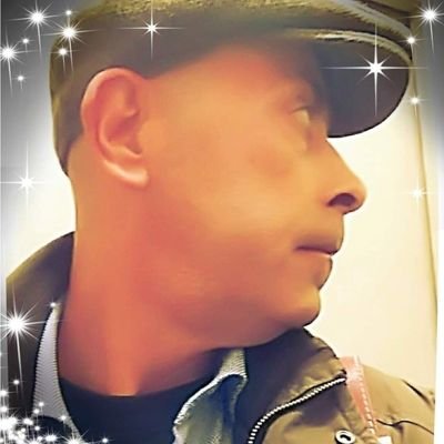 Airfox's profile picture. Io analogic Me digital