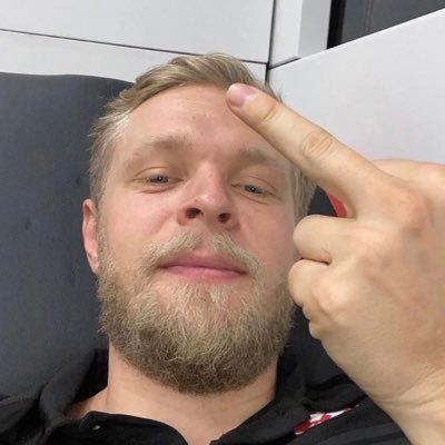 Nielshendrik1's profile picture. 19 | 🇳🇱 | Owner/Founder and driver for @VR_VisionRacing | No Assist |