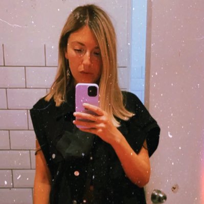 darivasa's profile picture. Graphic Designer