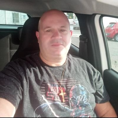 LeonardoOBardo's profile picture. Gaúcho que não toma chimarrão.
Venci o câncer. O resto é bobagem.