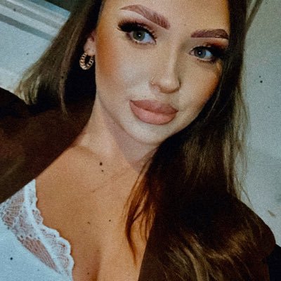 sophie_bunker's profile picture. Instagram: sophbunker_x 🌵