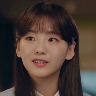 SelectGogo's profile picture. LISA 💜 👨‍💻📖🎧🎮 A Lone wolf 🐺